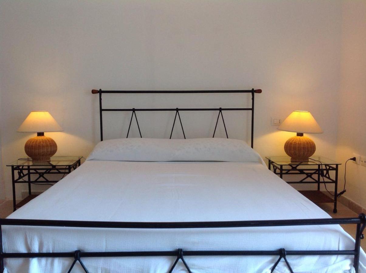 Masseria Boezio Ostuni Bed & Breakfast Torre Santa Sabina Exterior photo