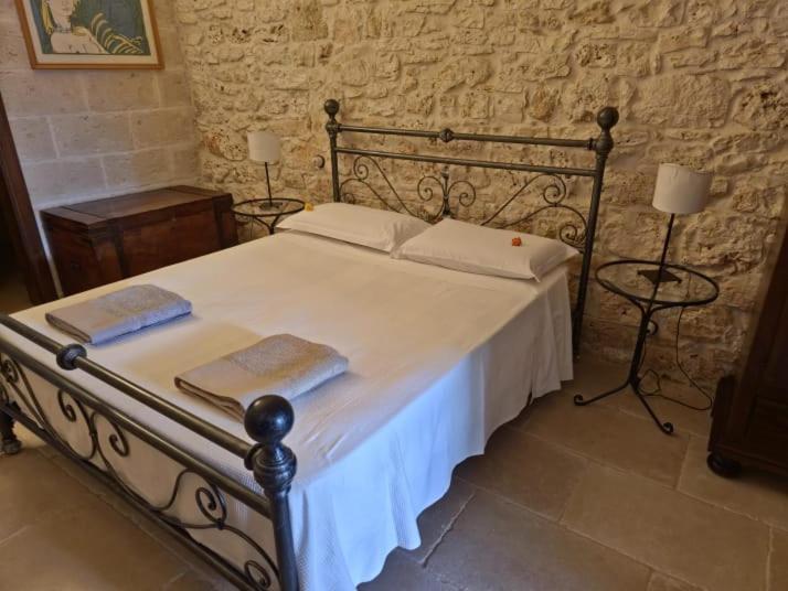 Masseria Boezio Ostuni Bed & Breakfast Torre Santa Sabina Exterior photo