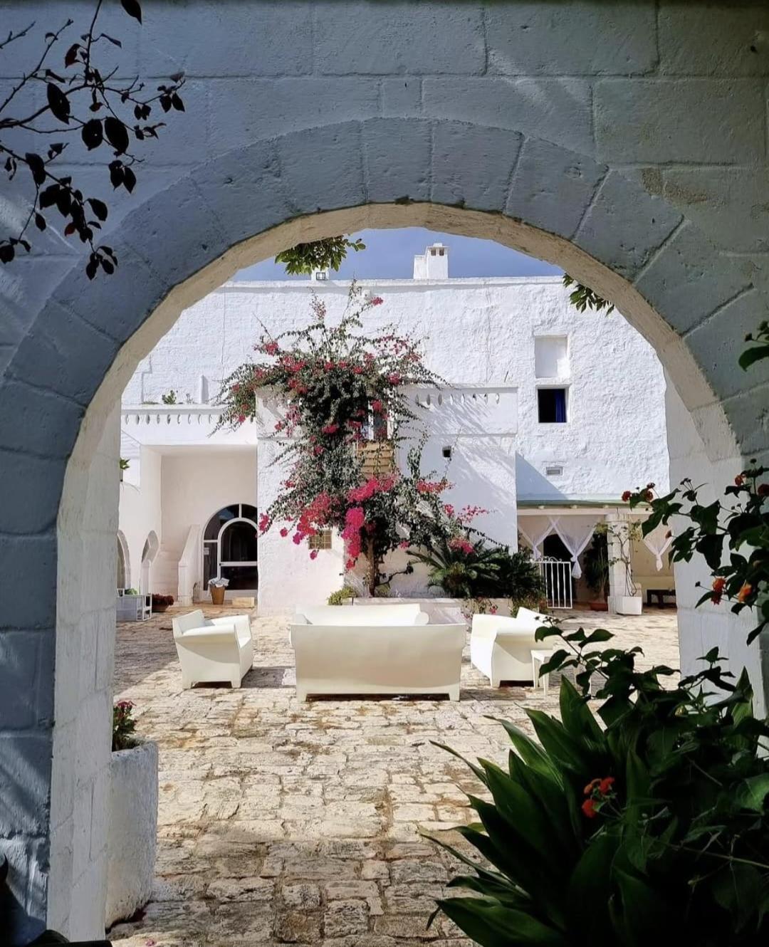 Masseria Boezio Ostuni Bed & Breakfast Torre Santa Sabina Exterior photo